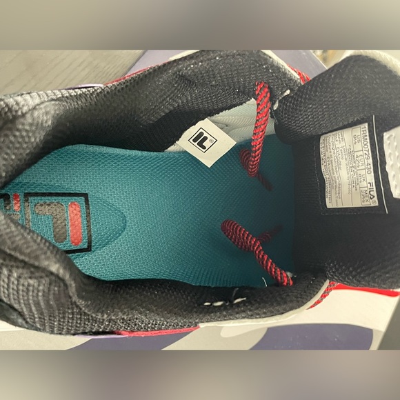 BNIB Limited Edition Rare Fila Ray Tracers Online Only Edition - Picture 6 of 12